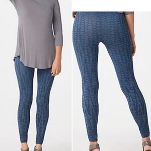 NWT Spanx Blue Patterned Women's Leggings M